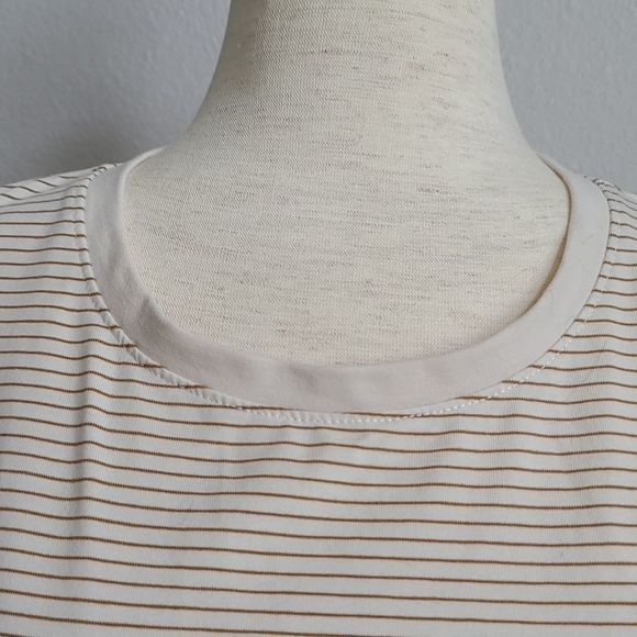 A NEW DAY DRESS - Picture 3 of 11